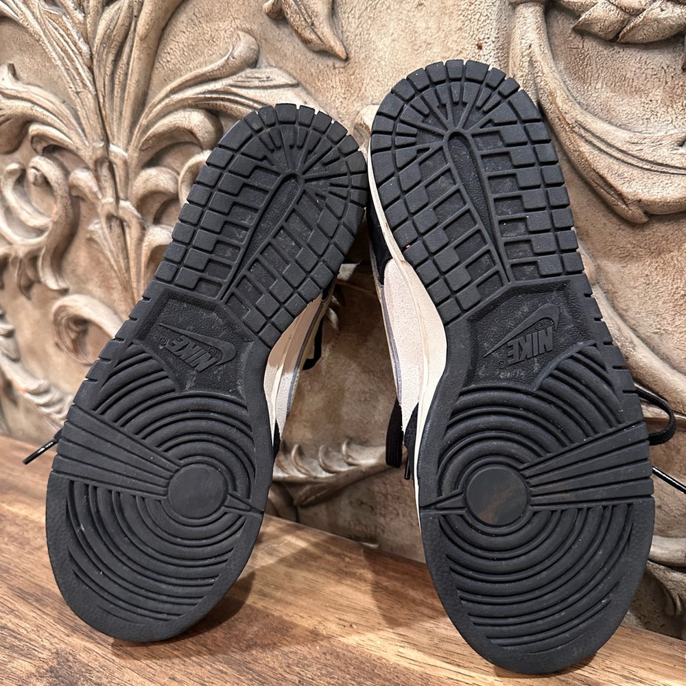 Nike Dunks - image 5